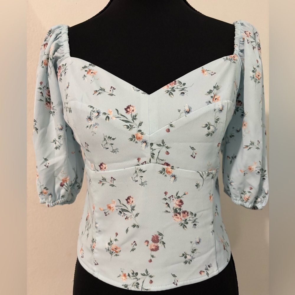 Abercrombie & Fitch, blue flowers top